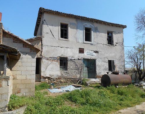 Ottoman period building at Tumbitza Farm in the Struma valley - possibly used by the farm manager - near the modern, small town of Neos Skopos. Photograph by Robin Braysher, March 2016.