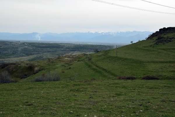 View around Hill 1050. Photograph by Fabio Cotifava.